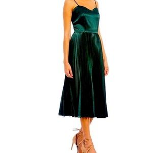 Gianni Bini Emerald Pleated Dress - size 4